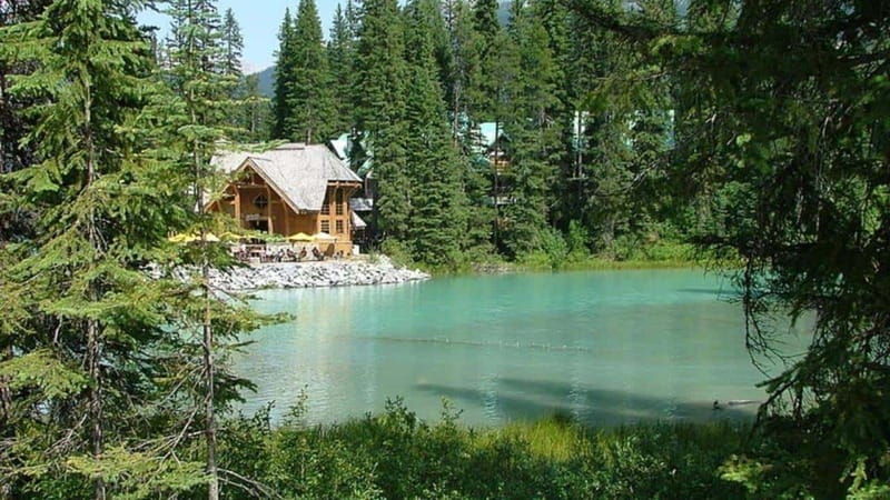 calgary-banff-gondola-lake-louise-and-emerald-lake-tour