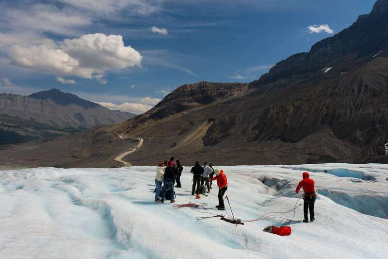 calgary-crowfoot-bow-peyto-lake-marble-canyon-day-trip