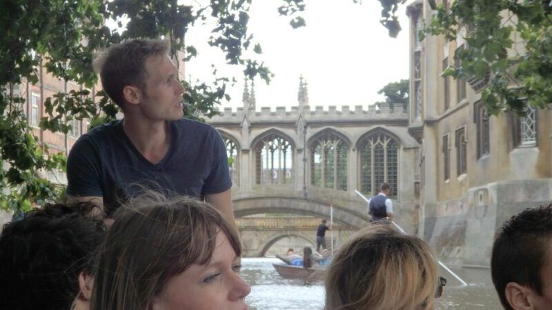cambridge-alumni-led-walking-punting-tour-w-kings-college
