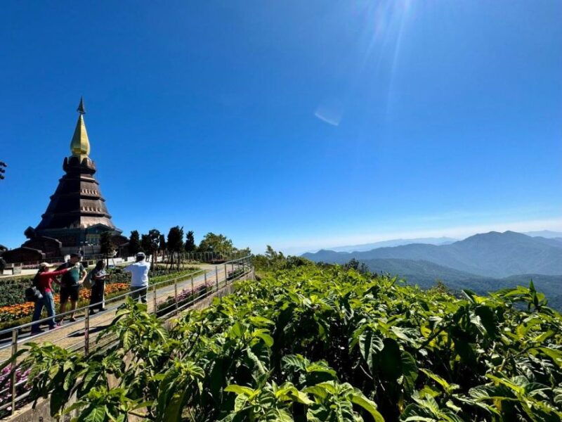 chiang-mai-elephant-recovery-center-doi-inthanon-and-hiking