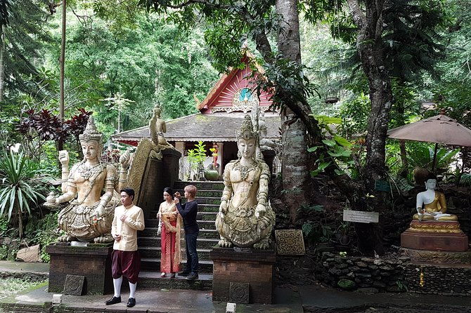 Chiang Mai Elephant Sanctuary and Temples Tour in Spanish - Why This Tour Offers Great Value