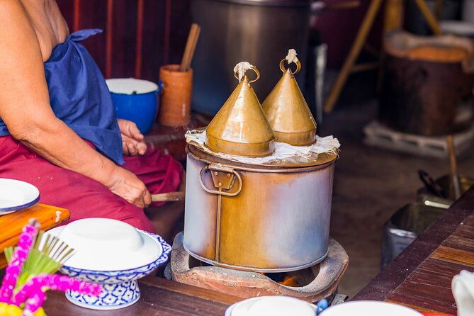 Chiang Mai Michelin Food Walking Tour with Professional Tour Guide - Practical Details and What to Expect