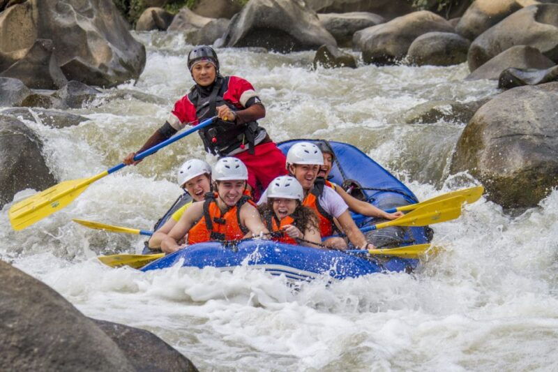 chiang-mai-whitewater-rafting-and-waterfall-trekking-tour