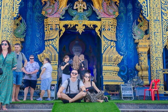 Chiang Rai White Blue Red Temples with Hot Spring from Chaing Mai - Authentic Experiences and What Reviewers Say