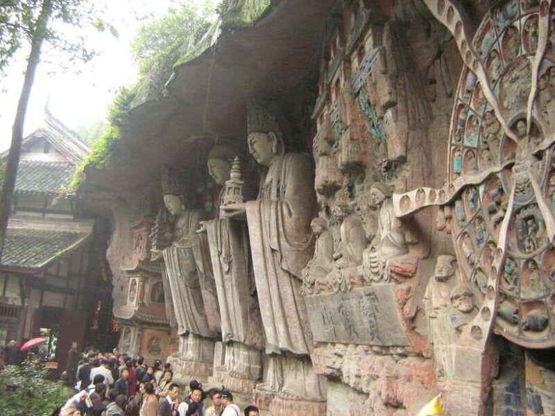 chongqing-dazu-rockcarvings-daytrip-no-car-licen-tourgde