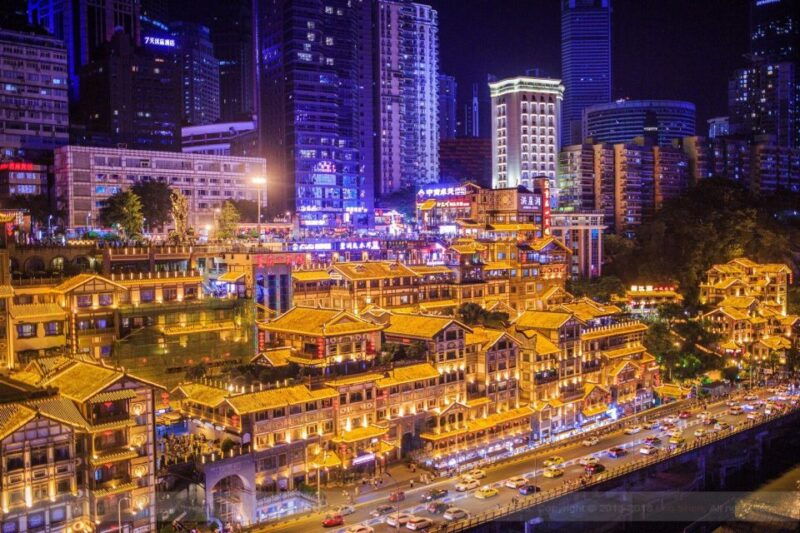 chongqing-illuminated-night-tour-with-cruise-or-hot-pot