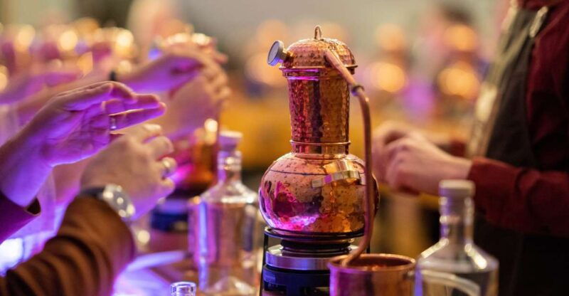 city-of-aberdeen-distillery-gin-school-experience