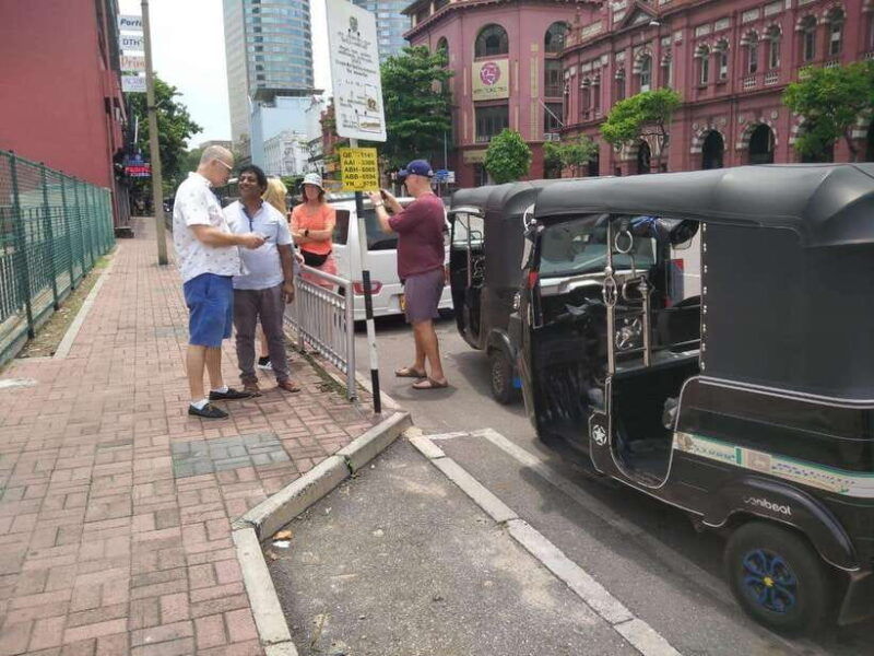 colombo-private-tuk-tuk-city-tour-with-hotel-pickup