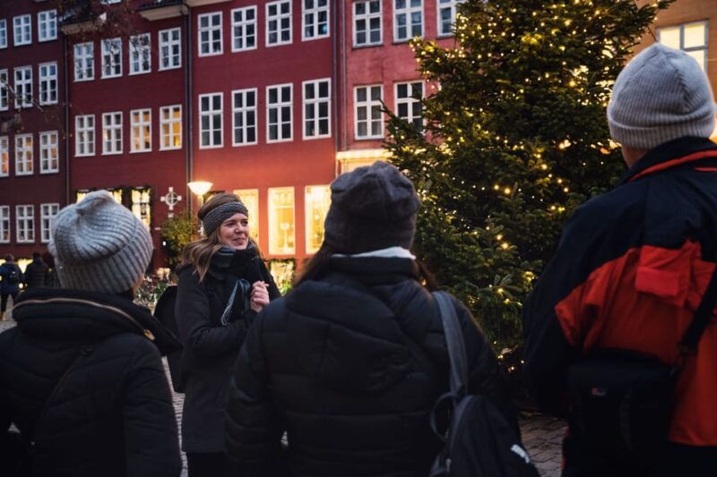 copenhagen-christmas-walking-tour-with-treats-and-drinks