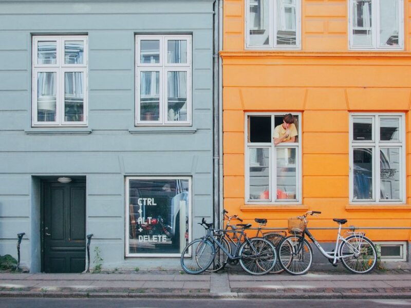 copenhagen-insta-perfect-walk-with-a-local
