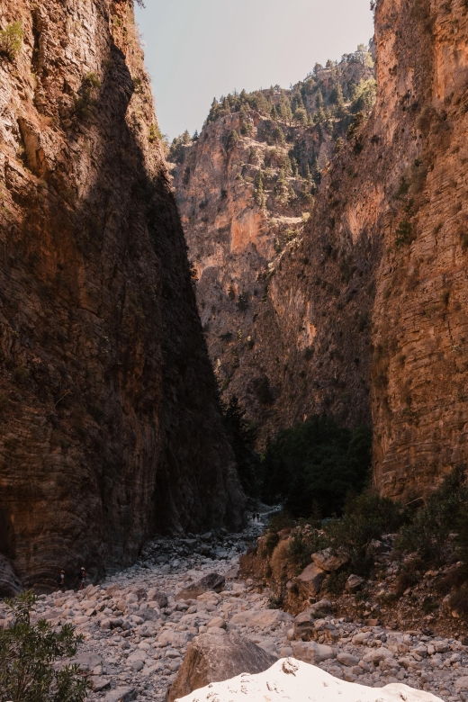 crete-samaria-gorge-hiking