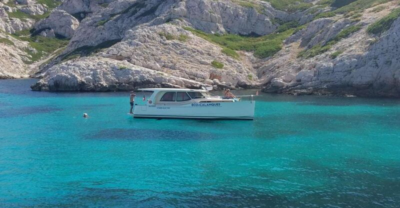 cruise-coffee-and-swimming-in-the-calanques-of-frioul