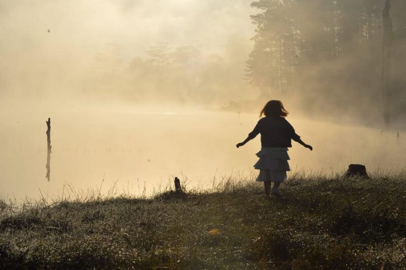 da-lat-sunrise-lake-and-forest-photography-tour