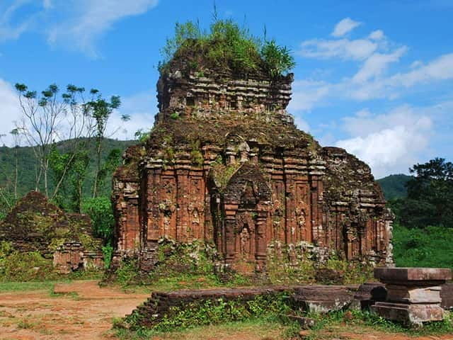 da-nang-half-day-journey-to-my-son-sanctuary