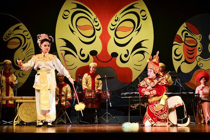 Da Nang: "Tien Sa Show" Ticket - Comparing the Two Experiences