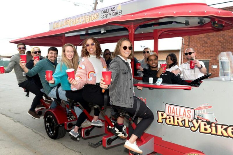 dallas-party-bike-pub-crawl-in-deep-ellum