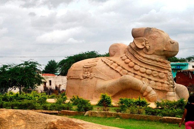 Day trip from Bangalore to Lepakshi for Temple architecture & paintings - Transport and Guide Quality