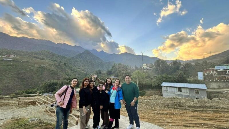 day-trip-to-cat-cat-village-fanxipang-peak-lunch