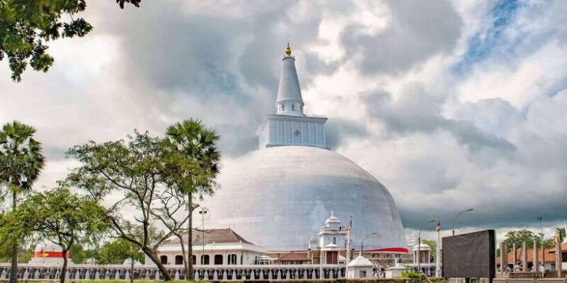 day-trip-to-unesco-city-anuradhapura-from-colombo