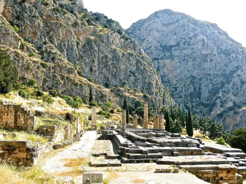 delphi-skip-the-line-private-tour-expert-guide-admission