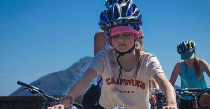 downhill-bike-tours-through-rice-terrace-jungle-with-meal