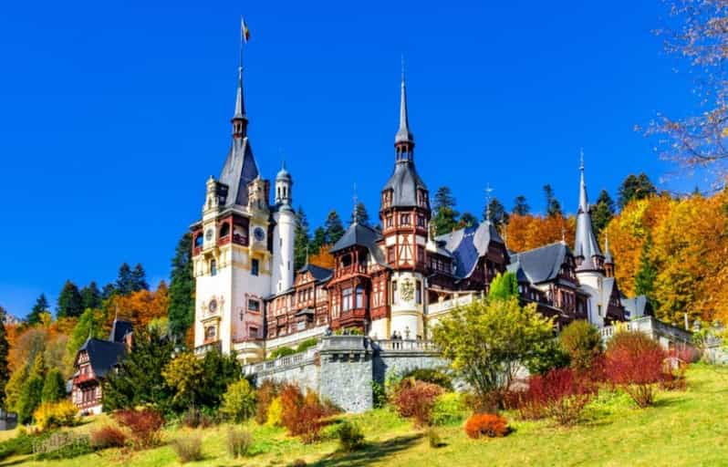 dracula-castle-peles-castle-brasov-city-private-tour