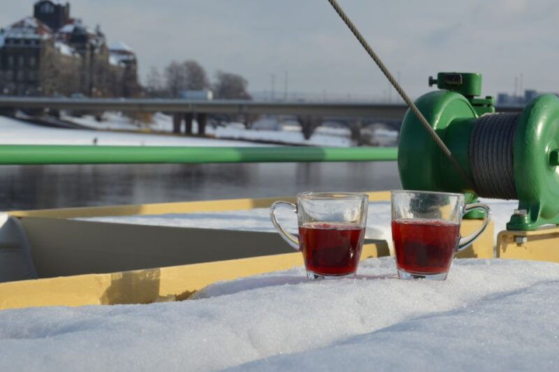 dresden-paddle-steamer-winter-cruise-to-pillnitz