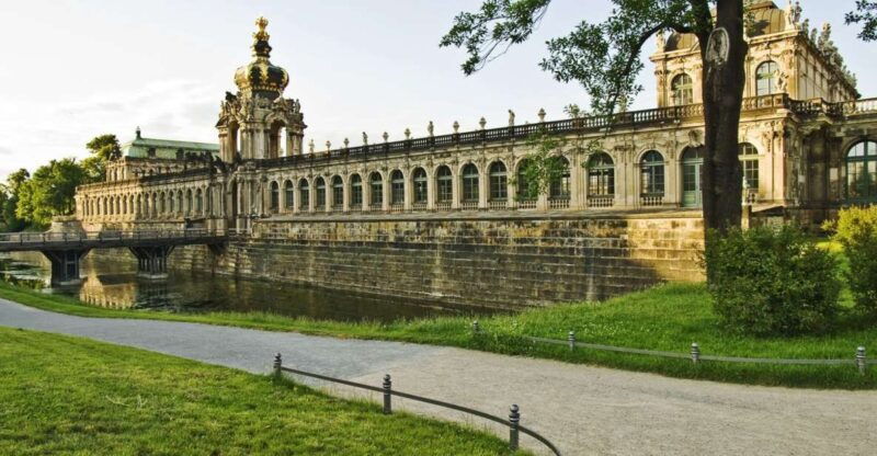 dresden-smile-tour-with-prosecco