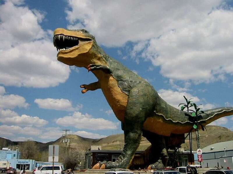 drumheller-bad-land-dinosaur-museum-tour-from-calgary