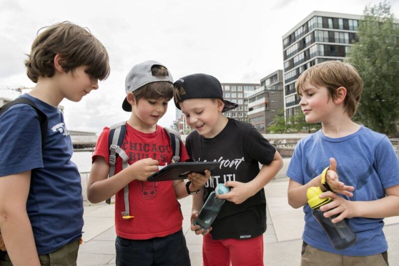 dusseldorf-city-exploration-game-for-kids-with-geolino