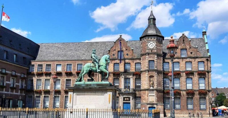 dusseldorf-old-town-altbier-tour
