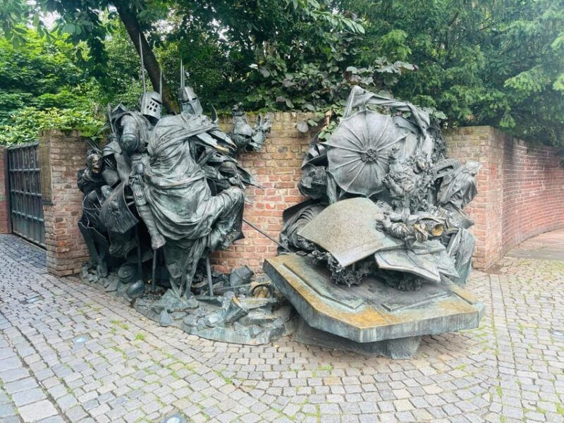 dusseldorf-old-town-historical-walking-tour-with-geo-epoche