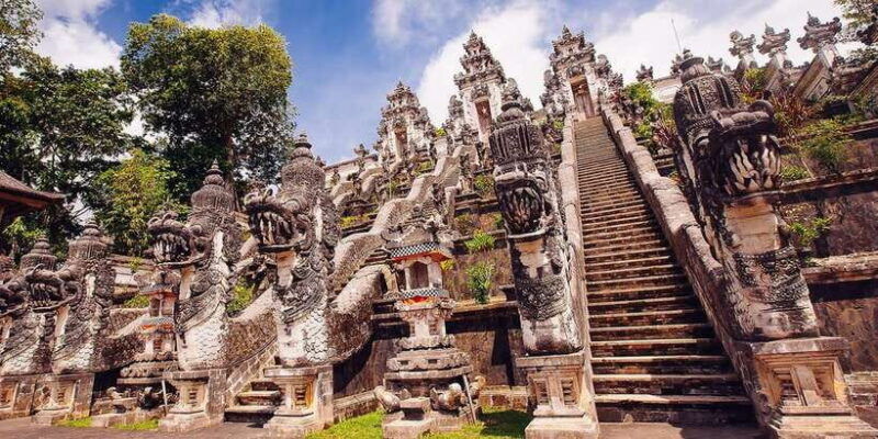 east-bali-lempuyang-temple-tirta-gangga-and-taman-ujung