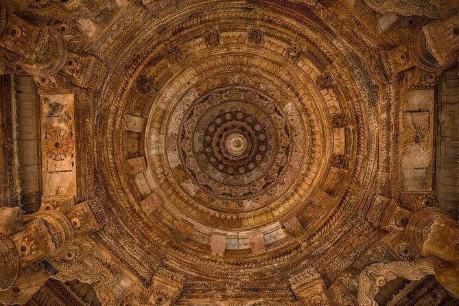 Easy Private Tour at Sun Temple and Rani Ki Vav in Premium Car - Detailed Breakdown of the Itinerary