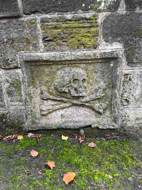 edinburghs-dark-and-hidden-history-walking-tour-%e2%98%a0%ef%b8%8f