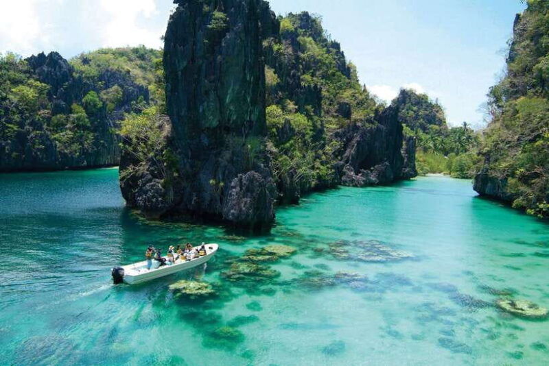 el-nido-island-hopping-tour-a-lagoons-and-beaches