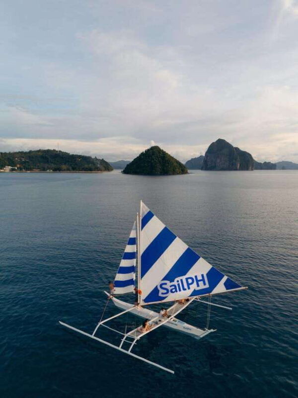 el-nido-islands-private-paraw-sunset-sailing