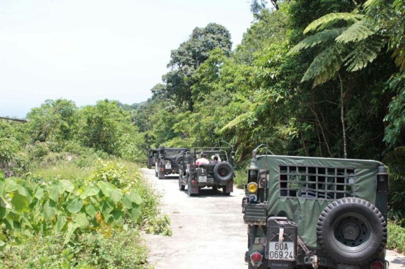 experienced-jeep-tour-in-son-tra-peninsula