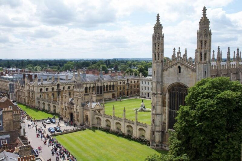 explore-cambridge-with-family-walking-tour