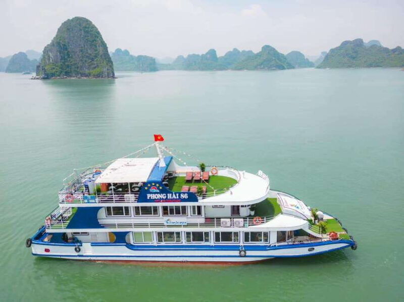 explore-halong-bay-on-the-best-day-cruise-with-kayak-lunch