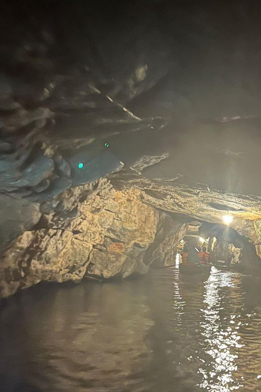 explore-ninh-binh-day-tour-of-hoa-lu-trang-an
