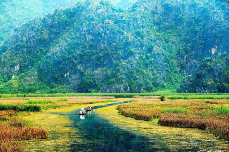 explore-ninh-binh-van-long-hoa-lu-mua-cave