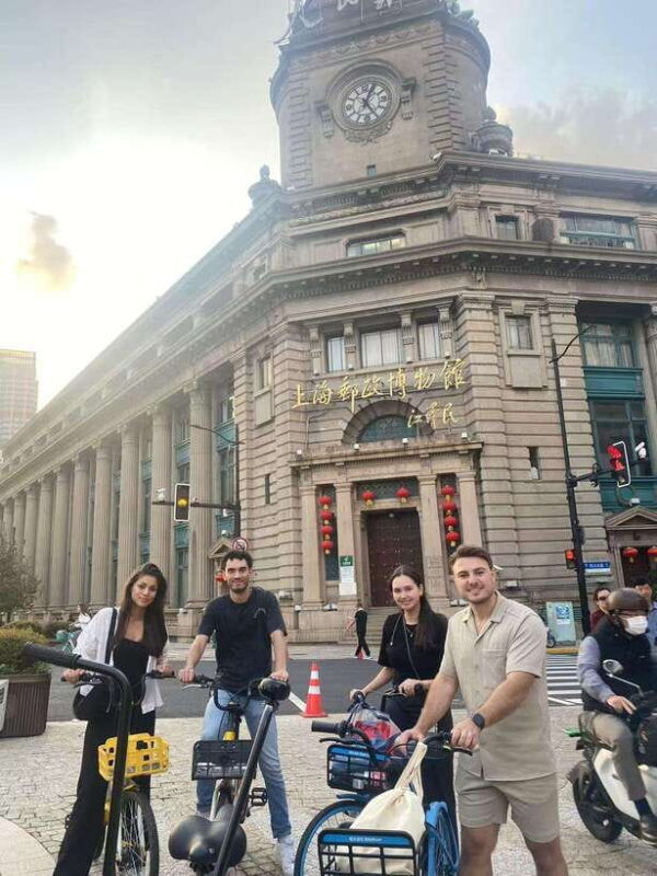 explore-shanghais-old-town-suzhou-river-by-bike