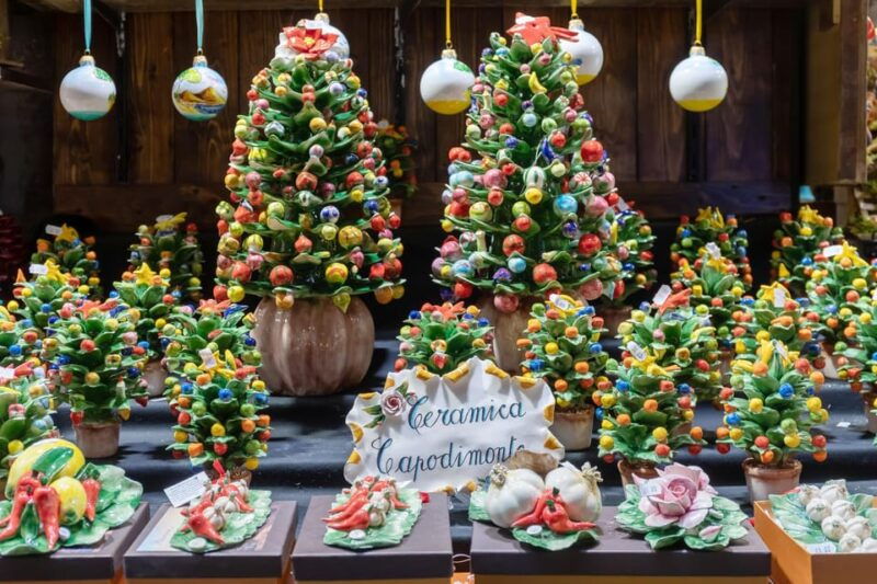 explore-the-naples-christmas-market-private-tour