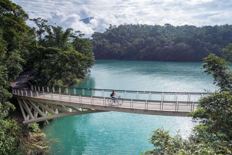%f0%9f%9b%a5%ef%b8%8f-private-1-day-sun-moon-lake-escape-tour-from-taipei