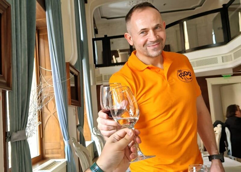 food-wine-and-sightseeing-tour-in-oradea-romania