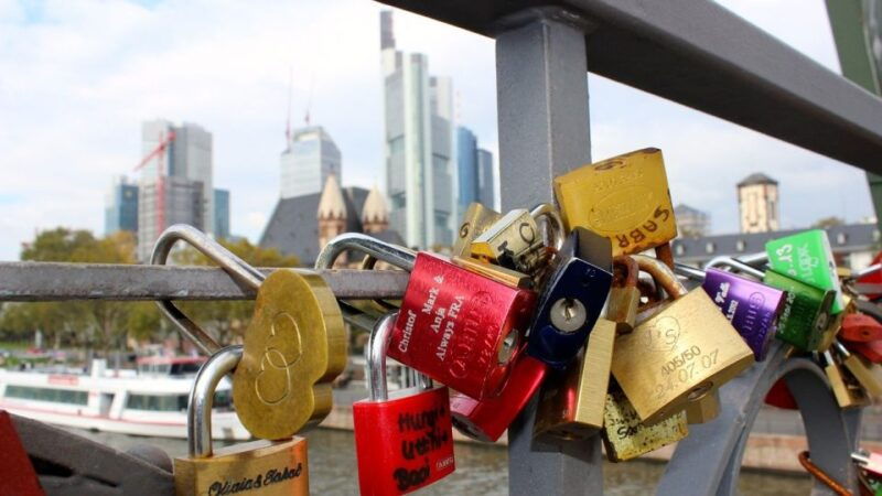 frankfurt-self-guided-city-walk-to-locals-favourite-places