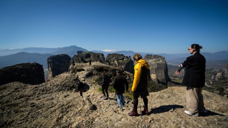 from-athens-meteora-monastery-day-trip-by-train-bus