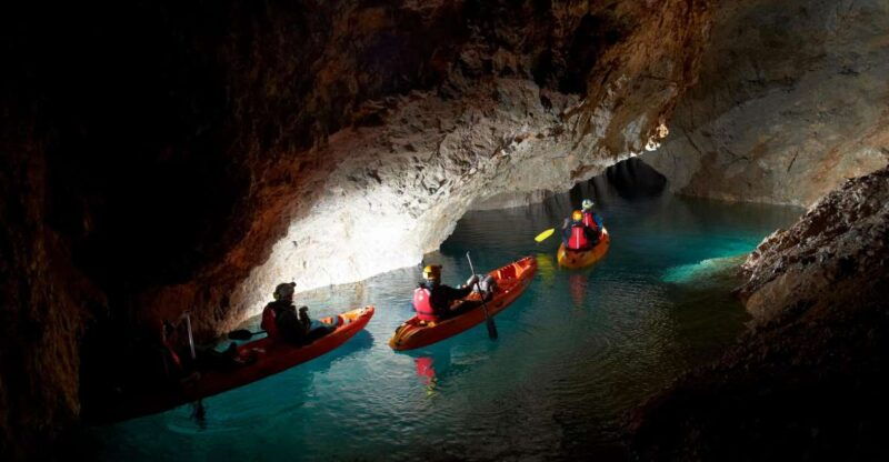 from-bled-full-day-underground-kayaking