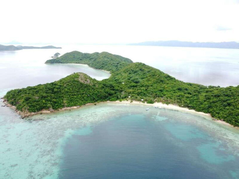 from-coron-town-beaches-and-islands-boat-tour-with-lunch